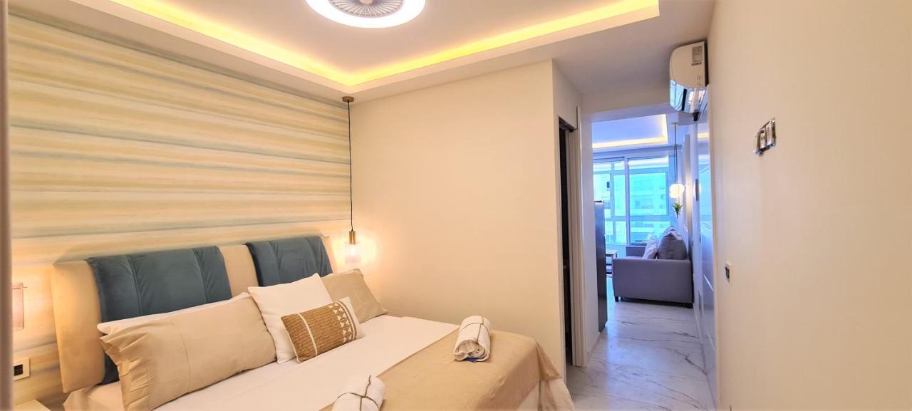 Apartment Linea De Playa Estepona Luaran gambar