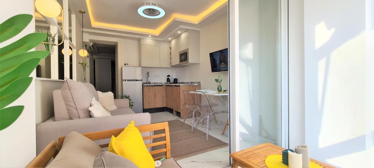 Apartment Linea De Playa Estepona Luaran gambar